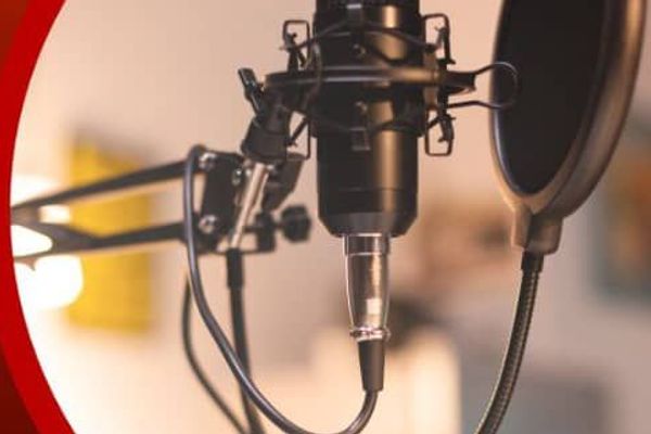 طالبانو په غزني کې د «خوشحال» راډیو خپرونې وځنډولې