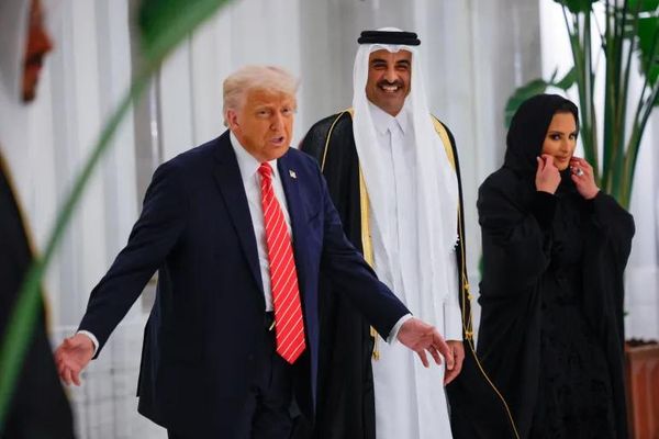 ټرمپ له قطر سره په سوداګریزو برخو کې د ۱.۲ ټرېلیون ډالرو په ارزښت تړون لاسلیک کړ