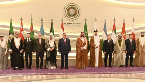 المبادرات إلى تحقيق التكامل الإقليمي في الشرق الأوسط الكبير