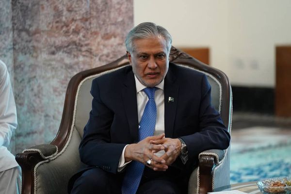 د پاکستان د بهرنیو چارو وزیر پر افغانستان د برېدونو په اړه له تبصرې کولو ډډه کړې