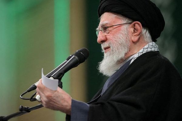 ایران د امریکا د برید په صورت کې د یوې سیمهییزې شخړې د رامنځته کېدو خبرداری ورکړی دی