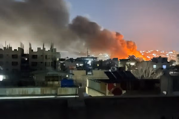 پاکستان در کابل کجا را بمباران کرد؛ درمانگاه معتادان یا کارخانه پهپادهای انتحاری