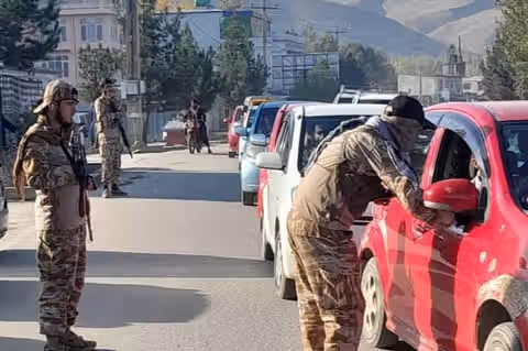 منابع از حمله راکتی به پاسگاه طالبان در فیضآباد بدخشان خبر دادند