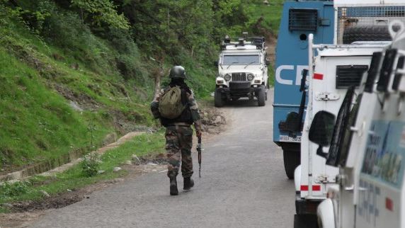 ارتش پاکستان از درگیری مسلحانه با نیروهای هند خبر داد