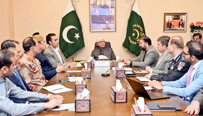 زرداري: ترهګر د ملت د وېشلو هڅه کوي، خو موږ به یې په هره بیه ماتوو