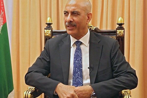 عليخېل: افغانستان به یا د سیمې د سوداګرۍ مرکز شي او یا هم د سیالیو ډګر