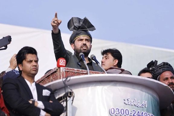 د خیبر امن جرګه کې سهیل اپریدي د پوځ او مرکزي حکومت پر تګلارو سختې نیوکې وکړې