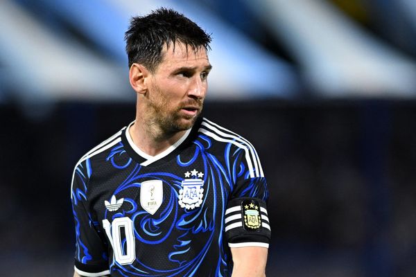 لیونل مسی اسطوره فوتبال جهان، مالک باشگاه دستهپنجمی کورنیا در اسپانیا شد