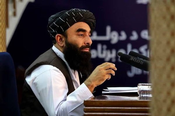 سخنگوی طالبان: پایگاه بگرام متعلق به افغانستان است نه چین و امریکا