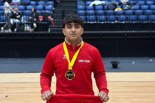 شهیر برهکی ورزشکار جوان افغانستان، قهرمان رقابتهای آزاد کشتی هلسینکی شد