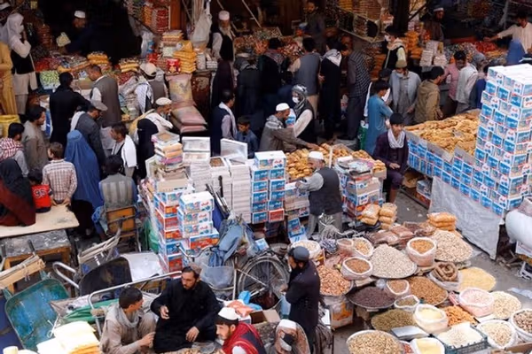 سبد مواد غذایی خانوادهها در کابل حدود ۳۵ درصد گرانتر شده است