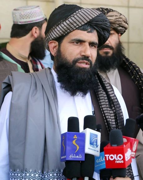 د طالبانو د کار وزیر په ایران کې افغان کارګرو ته د ضمانت او عادلانه مزد ورکولو غوښتنه کړې