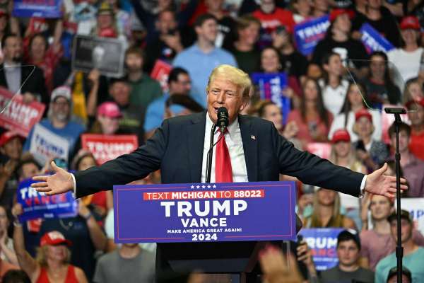 Trump Asserts Afghanistan Crisis Wouldn't Have Occurred Under His Presidency