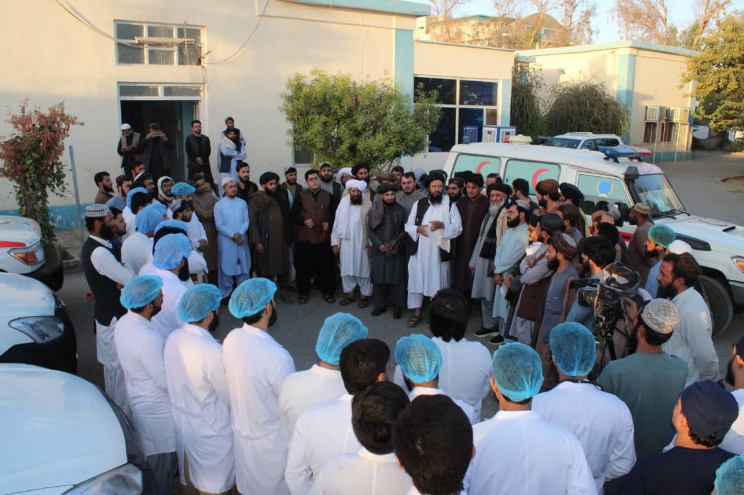 د هرات ولایت زنده جان ولسوالۍ زلزله ځپلو ته د بیړنیو مرستو لړۍ