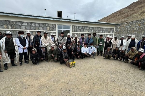 Kyrgyzstan Sends Humanitarian Team To Badakhshan To Treat Afghan Kyrgyz
