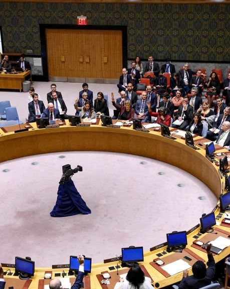 تام وست به افغانستان اینترنشنال: در افغانستان به دنبال رقابت با قدرتهای دیگر نیستیم