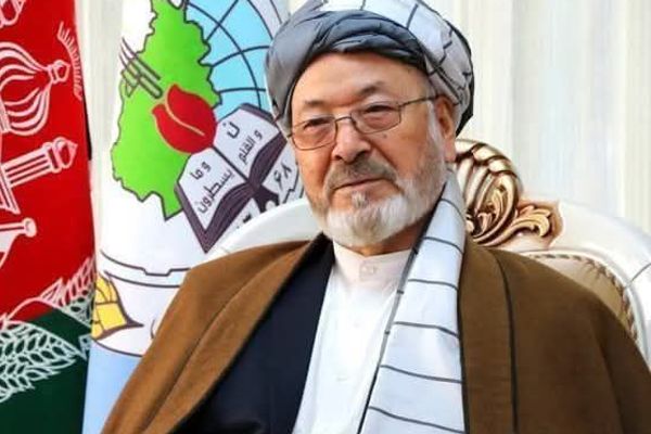 وحدت ګوند: که طالبان ټولګډونه سیاسي بهیر ومني، بېرته هېواد ته ستنېږو