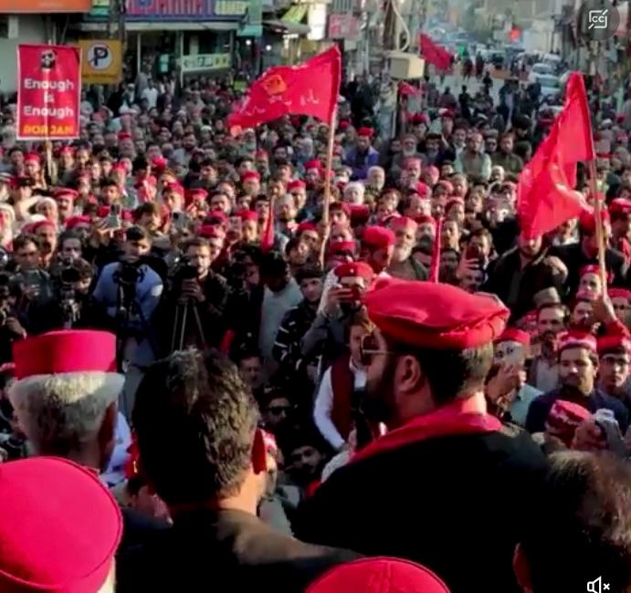 ایمل ولي خان: د افغان نجونو د وړیا زدکړو لپاره افغان ملالۍ انستیتیوت جوړوو