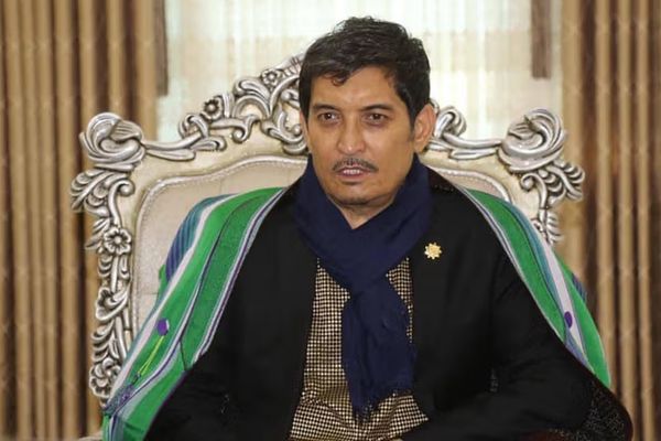 پرونده عباس ابراهیمزاده در اوزبیکستان؛ خانواده عضو پیشین مجلس خواستار آزادی فوری او شد