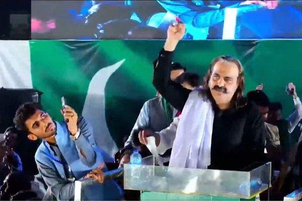 ګنډاپور: په پښتونخوا کې عملیات نه منو او د ستونزو د حل لپاره دې له افغانستان سره خبرې وشي