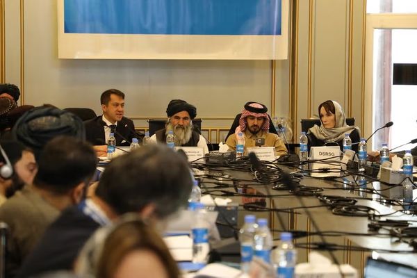 د څو هېوادونو استازو او طالبانو د نشهيي توکو او ترهګرۍ پر موضوعاتو خبرې وکړې