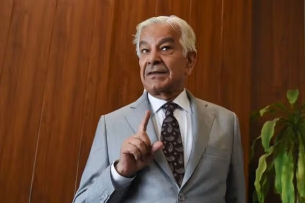 طالبانو د پاکستان د دفاع وزیر د ویزې غوښتنه رد کړې