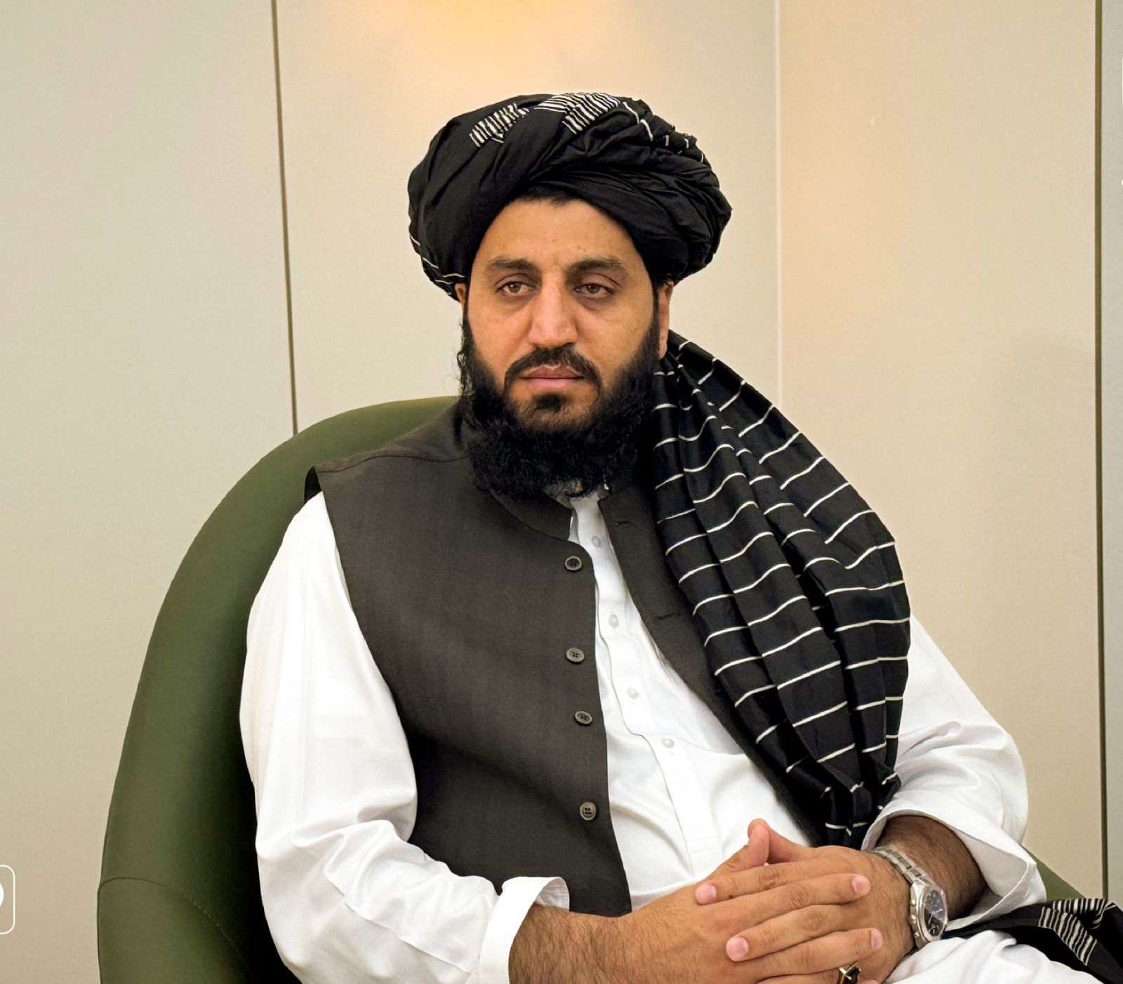 د طالبانو پلاوی د انرژۍ اړوند کنفرانس کې د ګډون لپاره ترکمنستان ته ولاړ