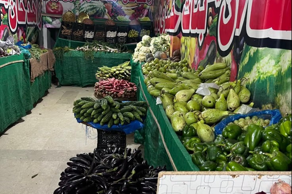 إغلاق المعابر مع أفغانستان يهدّد بانهيار سوق الخضروات في باكستان