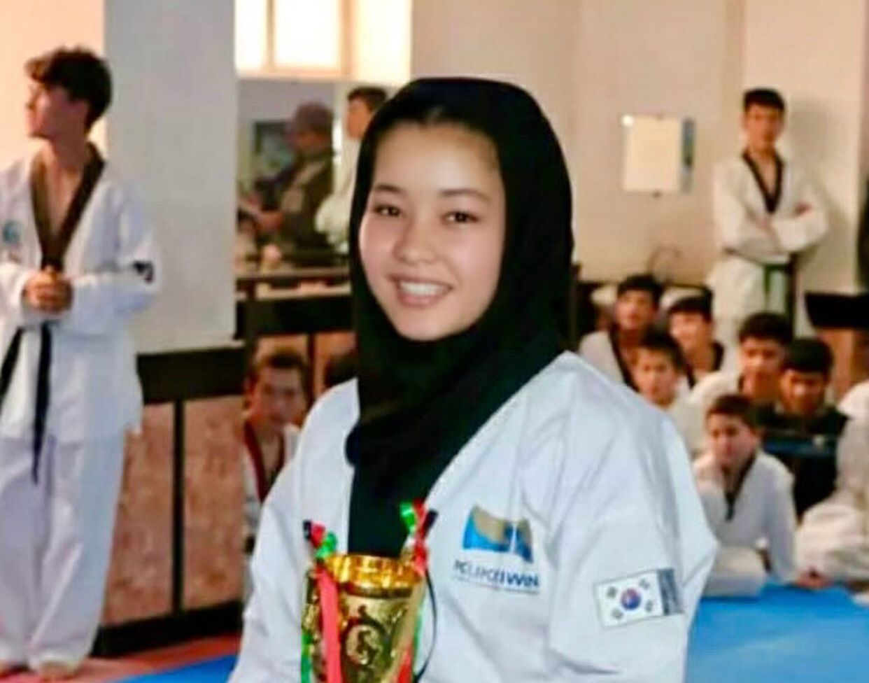 پس از بازداشت تکواندوکار زن در هرات؛ مستند «هیلا فراتر از طالبان» از دسترس خارج شد