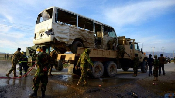 مزار شریف کې د طالبانو له خوا د شوي ځانمرګي برید انځور