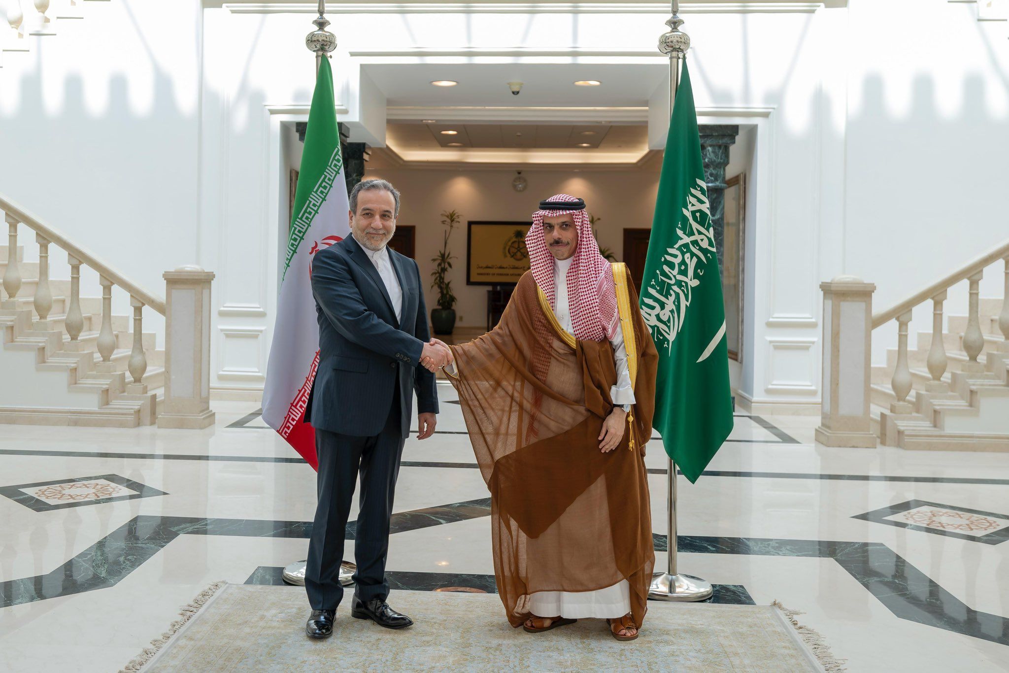 وزیران خارجه عربستان و ایران در جده دیدار کردند