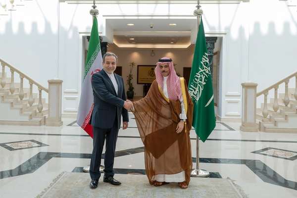 وزیران خارجه عربستان و ایران در جده دیدار کردند