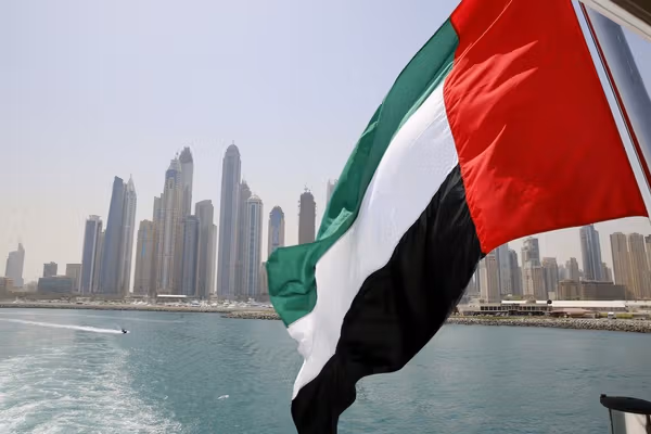 امارات متحده عربی استفاده از حریم هوایی خود را برای اقدام نظامی علیه ایران ممنوع کرد