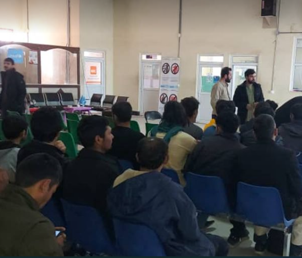 Over 2,000 Afghans Returned to Afghanistan From Iran In 2 Days