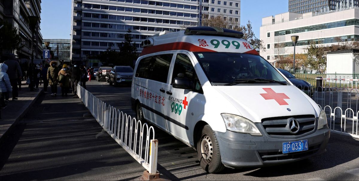 براثر برخورد یک بس مسافربری با دانش‌آموزان در چین، ۱۱ نفر کشته شدند