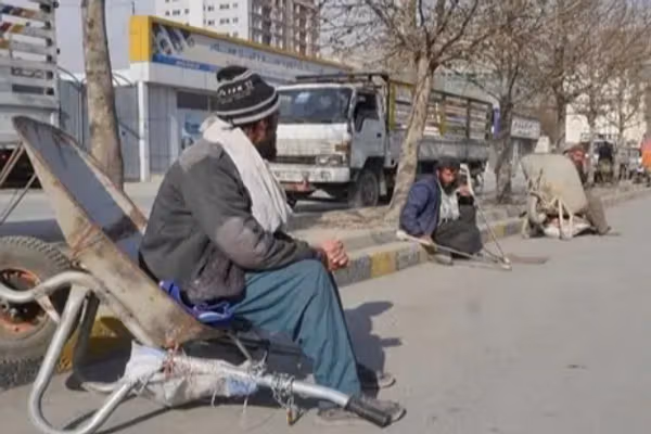 ملګري ملتونه: د افغانستان نږدې پنځه شپېته سلنه وګړي له څو اړخیزې بېوزلۍ سره مخ دي