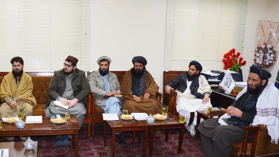 د طالبانو کډوالو وزارت او یوناما په ۴ ولایتونو کې کډوالو ته پر ښارګوټو جوړولو خبرې وکړې