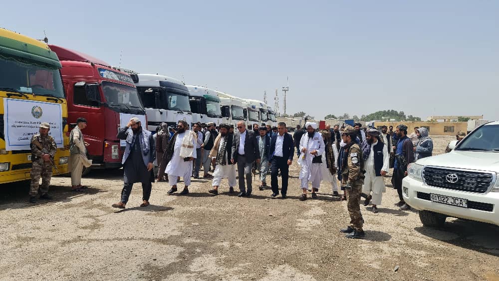 طالبان: بیش از ۲۰۰ تن کمک بشردوستانه ازبیکستان از بندر حیرتان وارد افغانستان شد