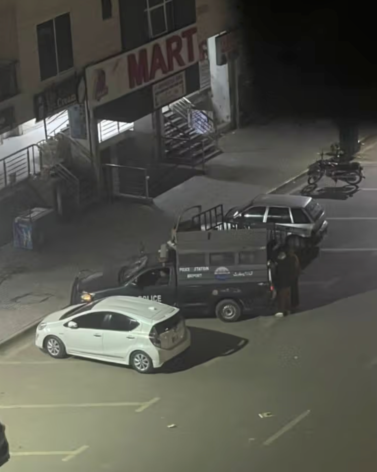 د وېرې تر سيوري لاندې؛ د هغو کډوالو ځوړند ژوند چې غواړي له پاکستان څخه لوېديځ ته ولاړ شي