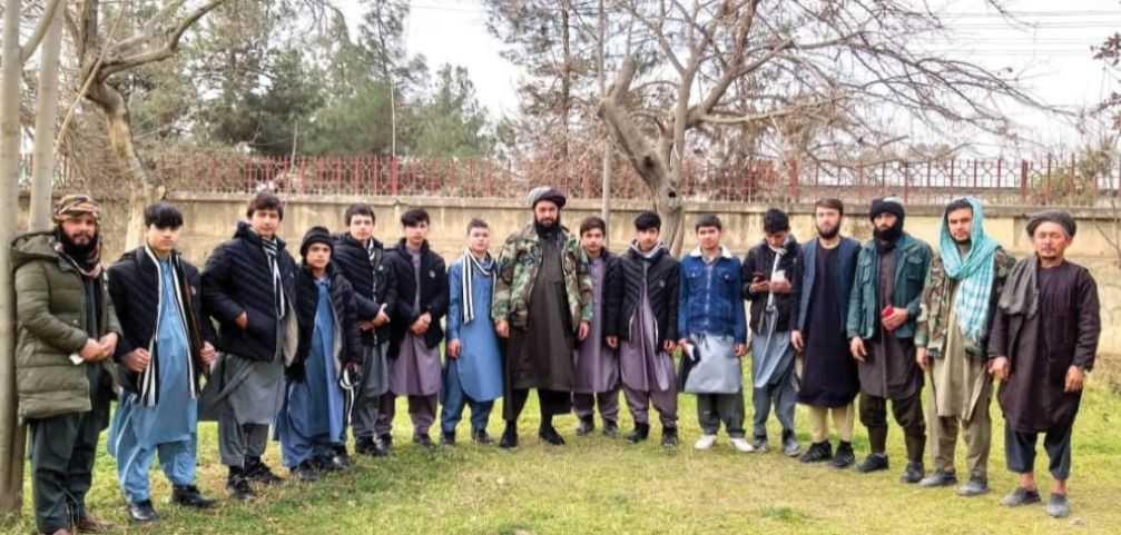 د کار او ټولنیزو چارو وزارت: ۱۷ ستانه کړل شوي ماشومان له خپلو کورنیو سره یو ځای شول