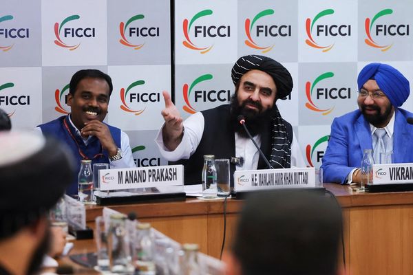 متقي: حجم التبادل التجاري بين أفغانستان والهند بلغ مليار دولار