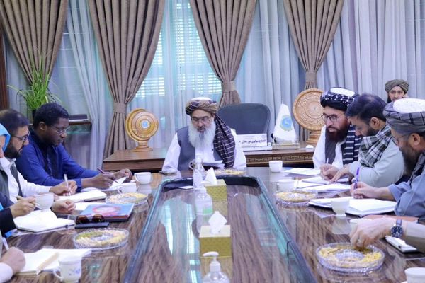 طالبانو له یونېسف غوښتي، چې روغتیایي مرکزونو ته د درملو چمتو کولو او لېږد کې همکاري وکړي