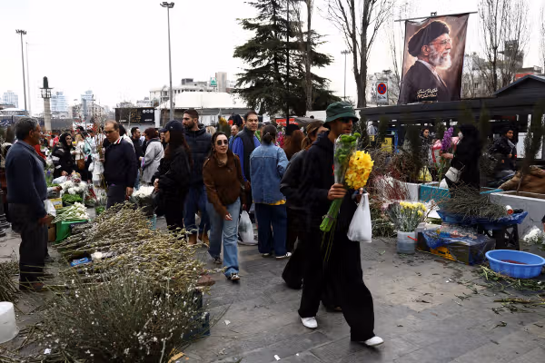 بزرگداشت نوروز در سایه جنگ