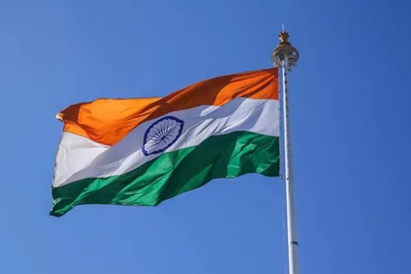 هند له خپلو وګړو غوښتي چې ایران ته له غیر ضروري سفرونو ډډه وکړي