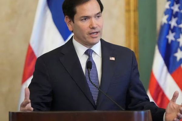 د امریکا د بهرنیو چارو وزیر: موږ د ایران له حکومت سره ژور او بنسټیز اختلافات لرو