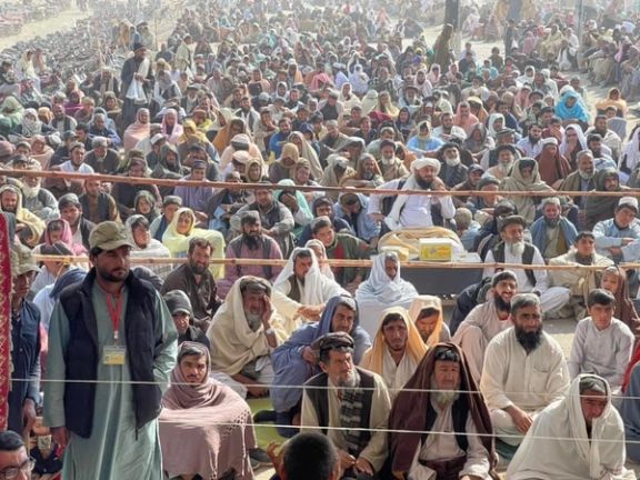 د چمن پرلتوال: سیاسي ګوندونه او د پاکستان حکومت له پرلتوالو سره چل کوي