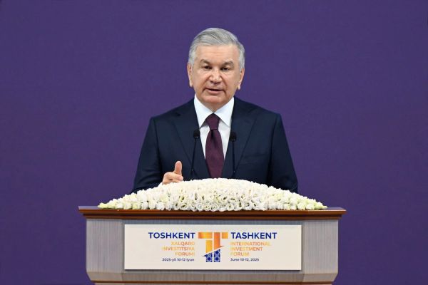 Uzbek President Urges International Community To Avoid Isolating Afghanistan
