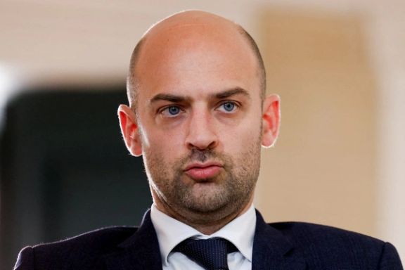 الجزایر از ۱۲ کارمند سفارت فرانسه خواست خاک این کشور را ترک کنند