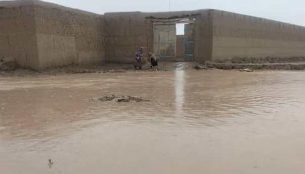 ارتفاع حصيلة ضحايا السيول في أفغانستان إلى 17 قتيلاً