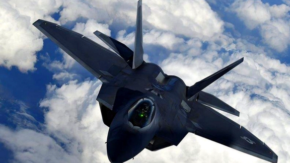 در پی حملات موشکی حوثیها، امریکا جتهای جنگنده اف ۲۲ به امارات فرستاد